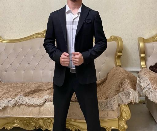Костюм