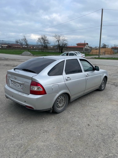 ВАЗ Priora, 2008, 302000км