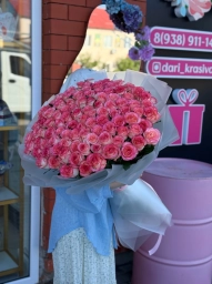 Живые букеты и сладкие корзины