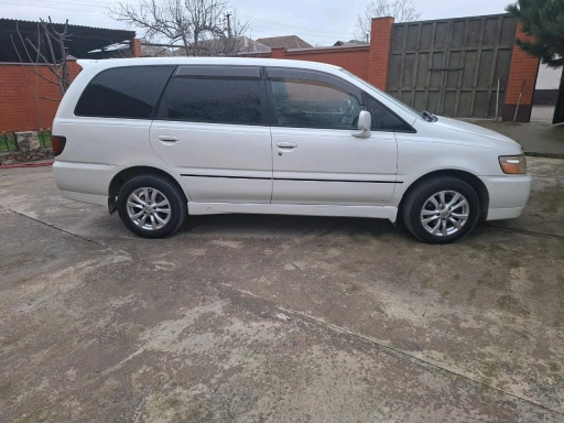 Nissan Bassara, 1999, 238000км