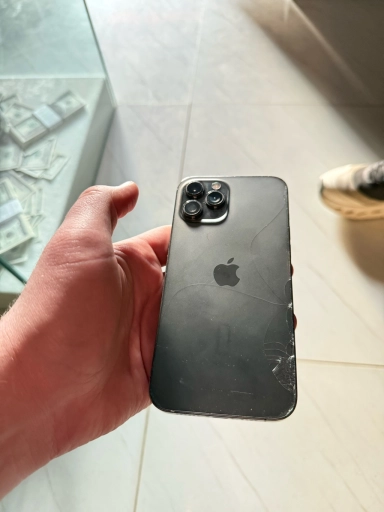 Айфон 12 про макс