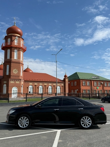 Toyota Camry, 13, 266000км