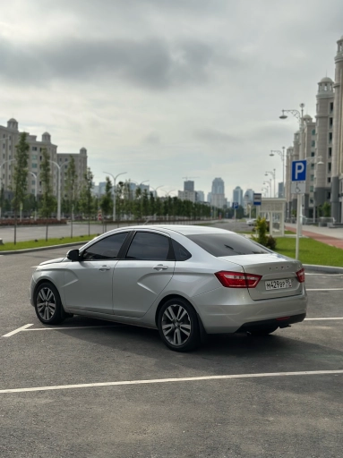 ВАЗ Vesta, 2016, 180000км
