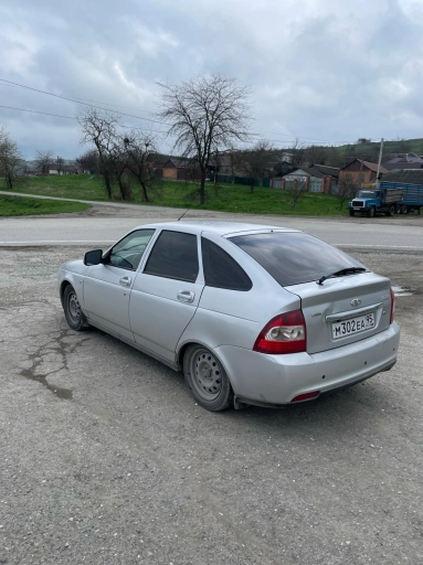 ВАЗ Priora, 2008, 302000км