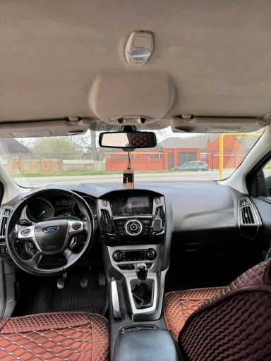 Ford Focus, 2012, 230км