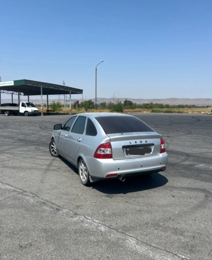 ВАЗ Priora, 10, 320 000км