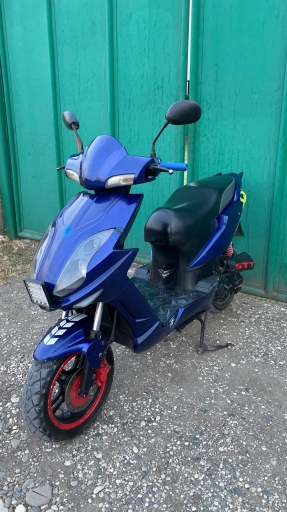 Скутер 90куб