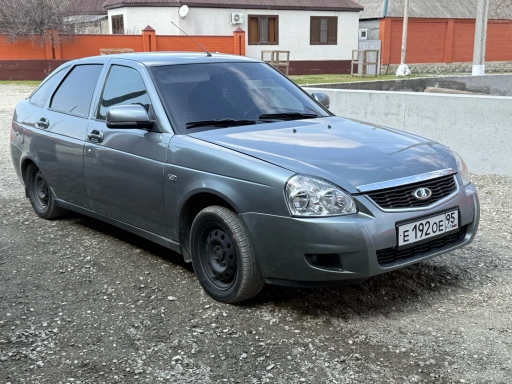 ВАЗ Priora, 2011, 166680км
