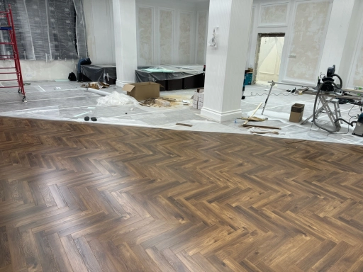 Укладка Ламината