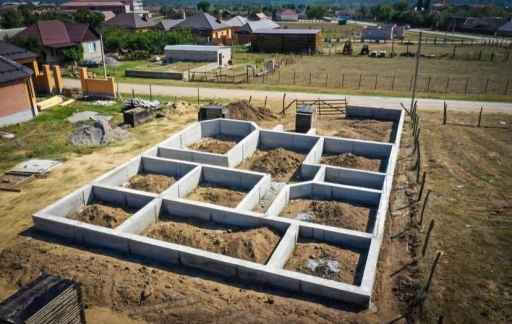 Фундамент любой сложности. Своя опалубка. Работаем на совесть.