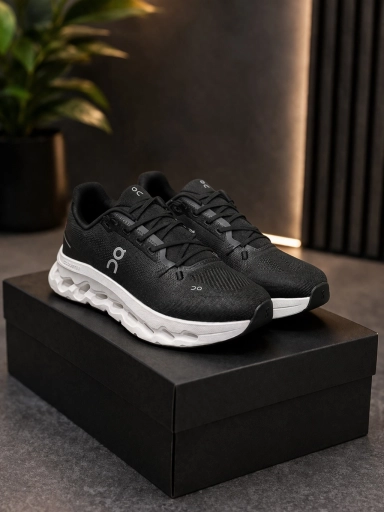 Кроссовки UQ