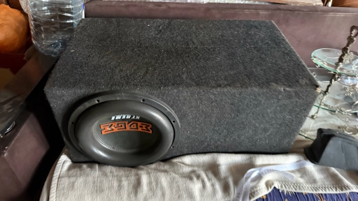 Сабуфер для машины