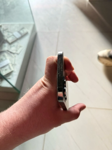 Айфон 12 про макс