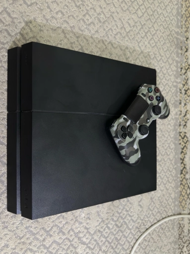 Sony PlayStation4 с двумя подписками на год