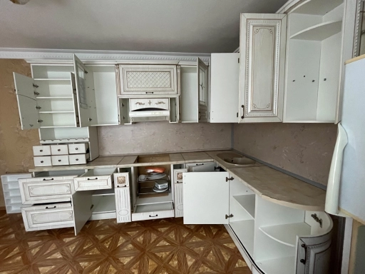 Кухня,кухонный гарнитур