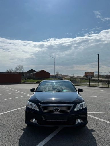 Toyota Camry, 13, 266000км