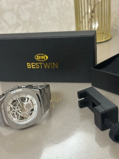 Часы BESTWIN