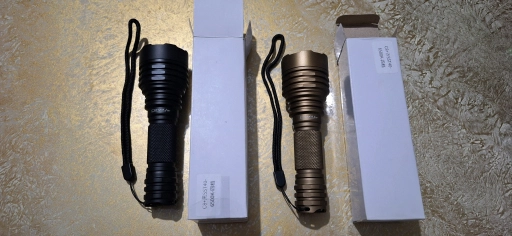 Фонарик Convoy C8 +