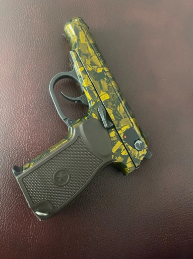 Шумавой макар с кобурой