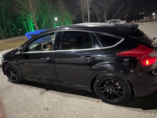 Ford Focus, 2011, 200000км