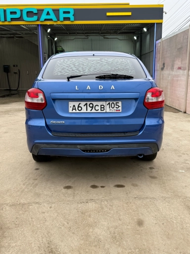 LADA Granta, 18, 318000км