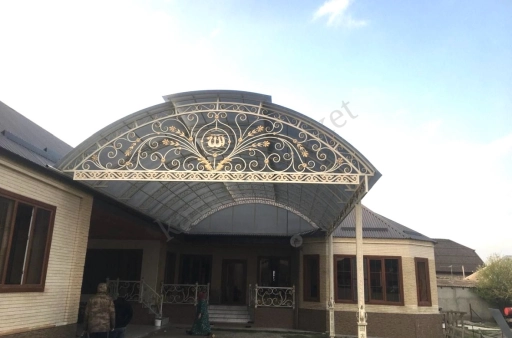 Навес из поликарбоната