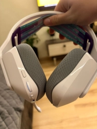 Наушники Logitech G733