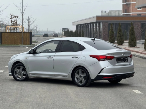 Hyundai Solaris, 2021, 120000км