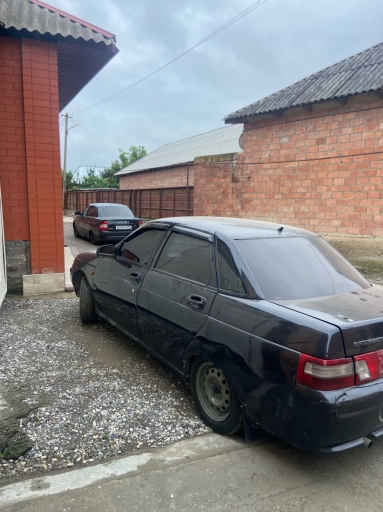 ВАЗ 2110, 2 004, 335 000км