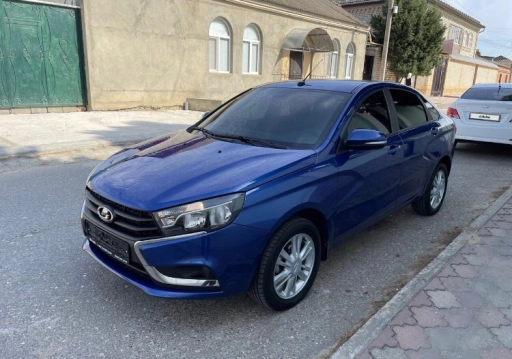 ВАЗ Vesta, 2021, 68000км