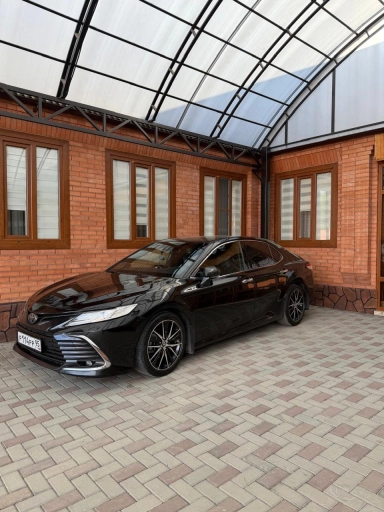 Toyota Camry, 2019, 130000км