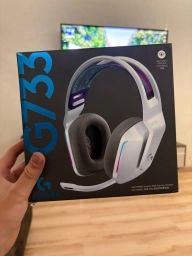 Наушники Logitech G733