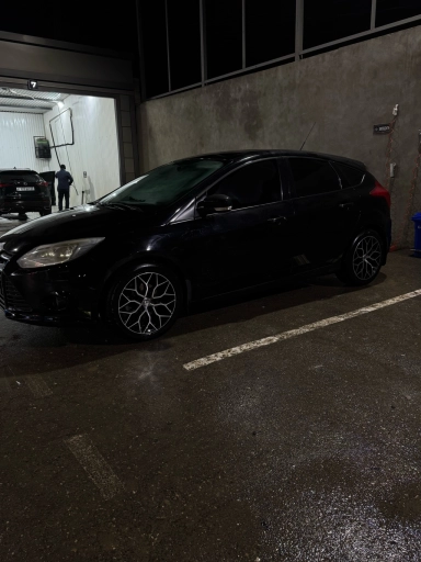 Ford Focus, 2015, 334000км