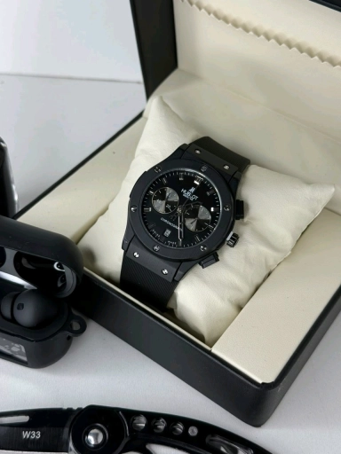 Часы HUBLOT