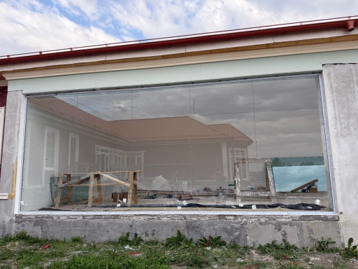 Безраное остекление