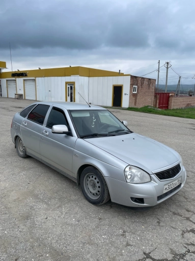 ВАЗ Priora, 2008, 302000км