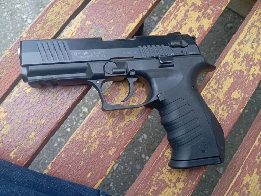 Шумовой пистолет