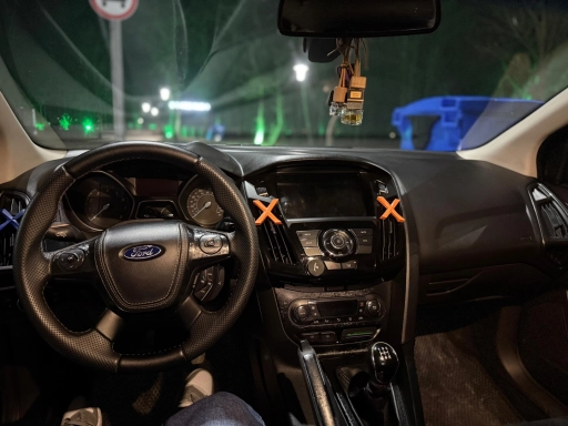 Ford Focus, 2011, 200000км