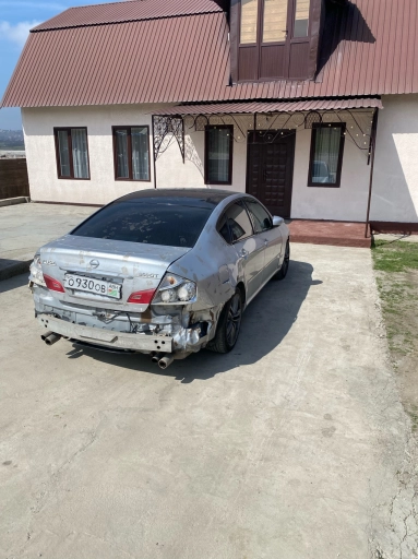 Nissan Fuga, 2009, 200км