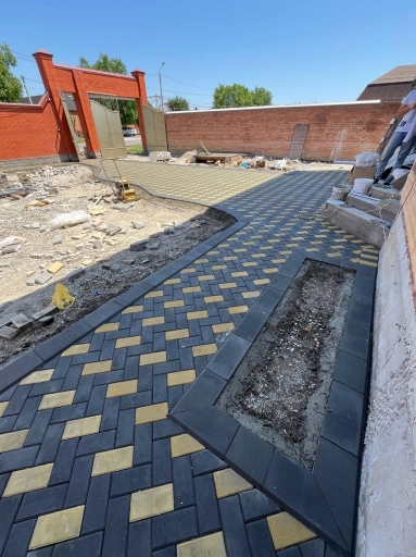 Укладка тротуарной плитки