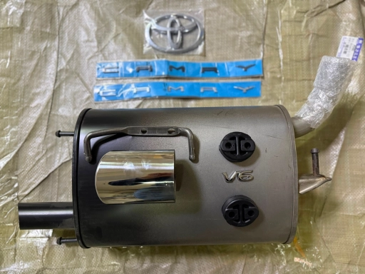 Глушитель на Camry v50 v55