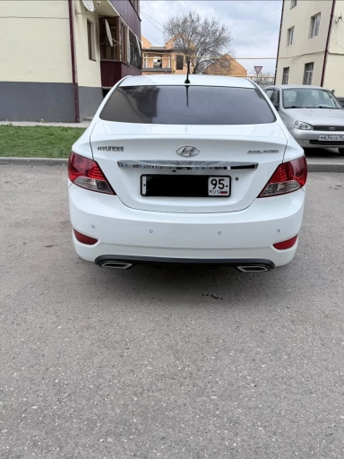 Hyundai Solaris, 2012, 200км