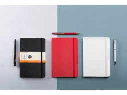 Подарочный набор Moleskine Hemingway с блокнотом А5 и ручкой Подарочный набор Moleskine Hemingway с блокнотом А5 и ручкой