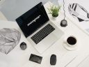 Внешний беспроводной аккумулятор Geo Wireless с подсветкой лого, 5000 mAh Внешний беспроводной аккумулятор Geo Wireless с подсветкой лого, 5000 mAh