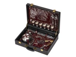 серебристый, черный, бордовый