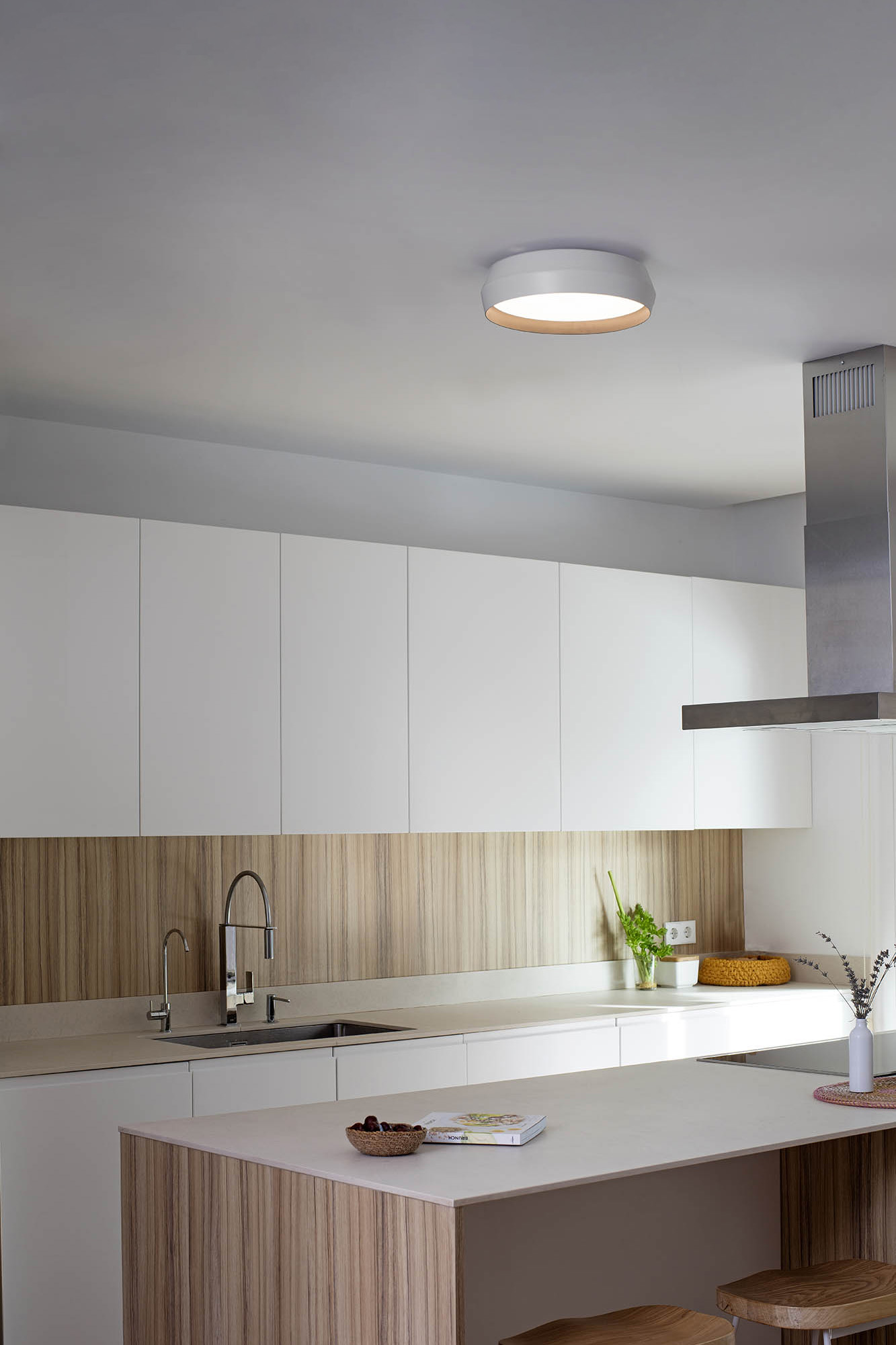 Shoku 350 Настенный/потолочный светильник белый/черный LED 24W 2700K DIM