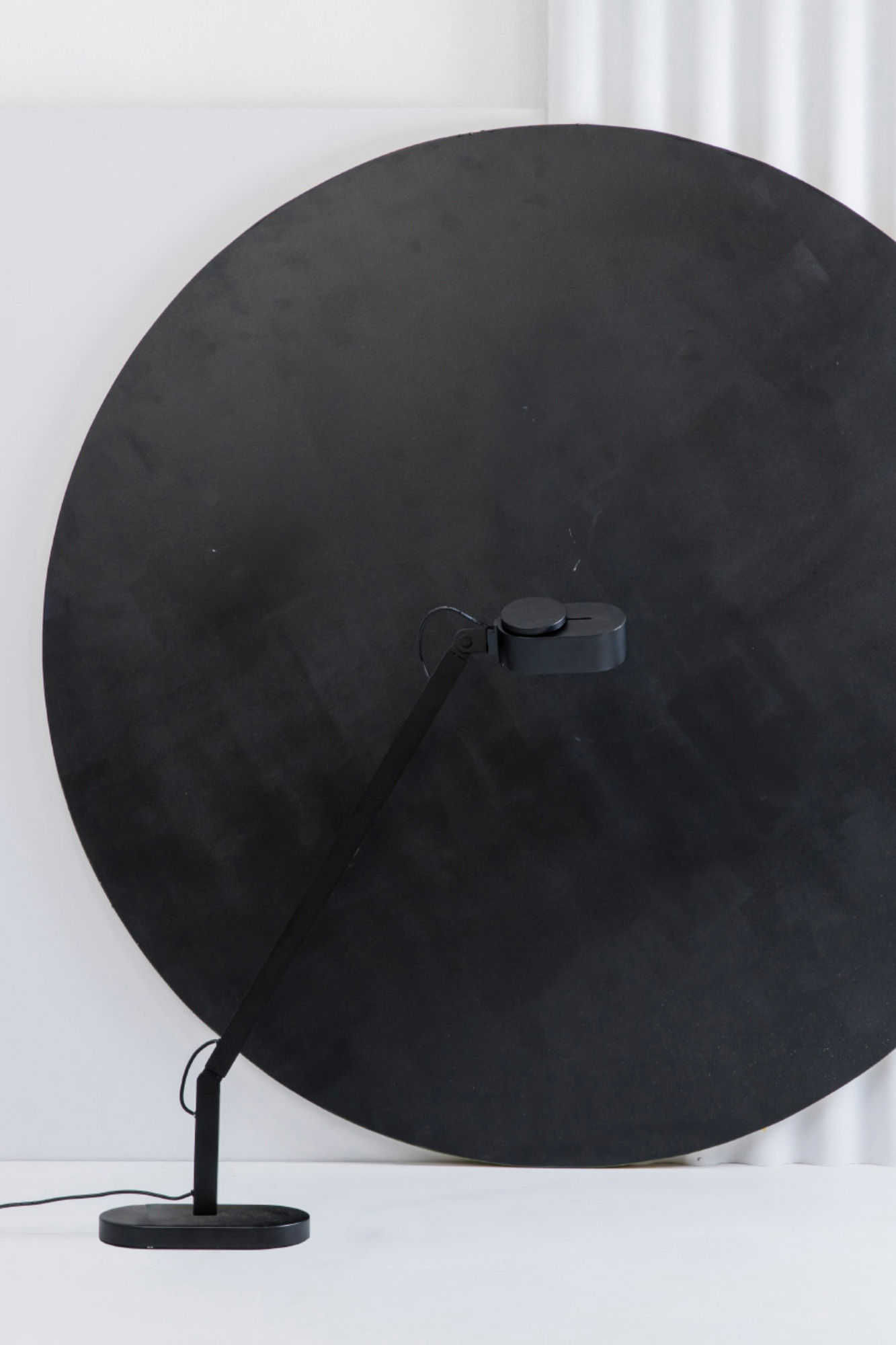 Inviting Черная настольная лампа 6W 2700K-4800K