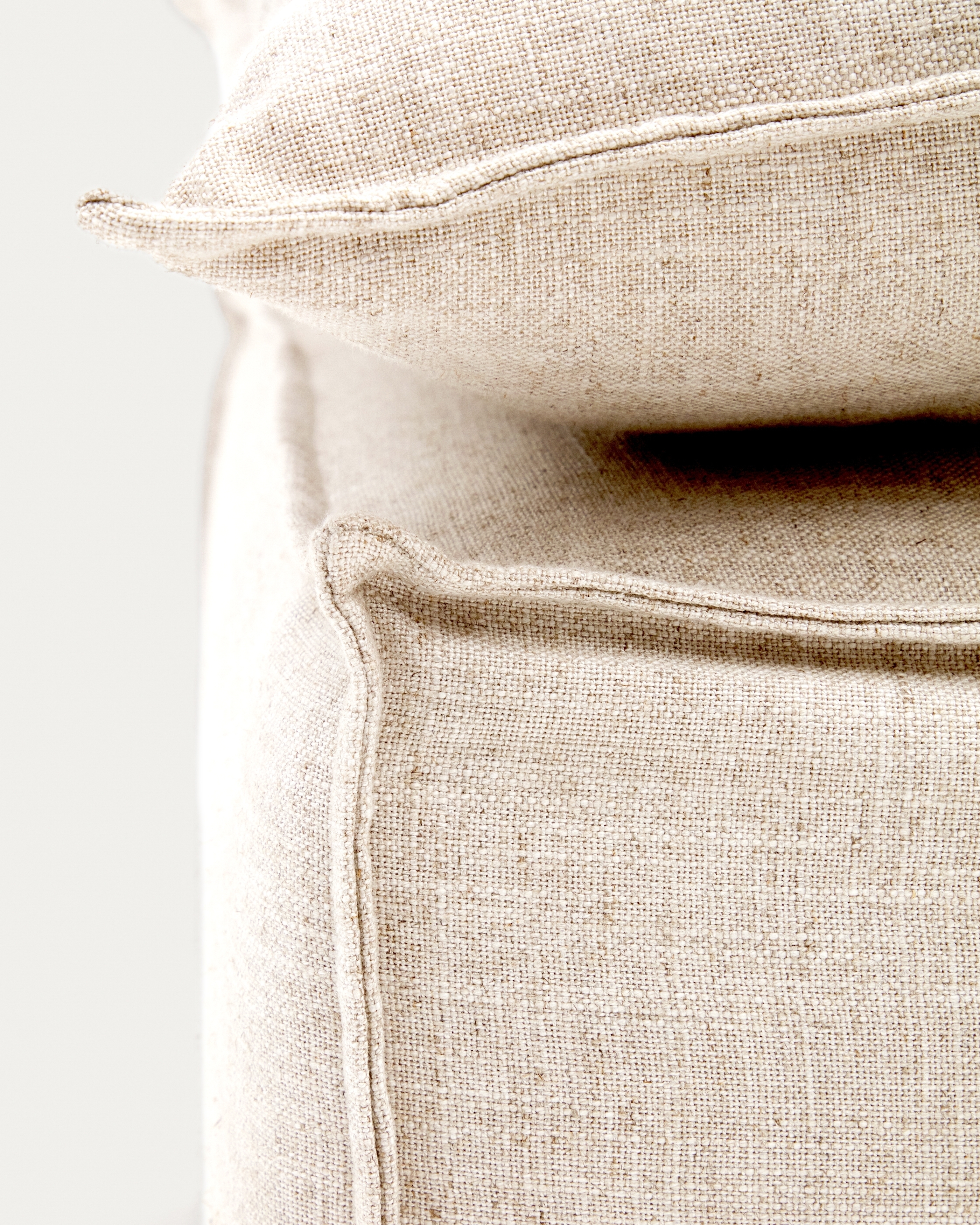 Anarela Пуф со съемным льняным чехлом бежевого цвета 80 х 80 см