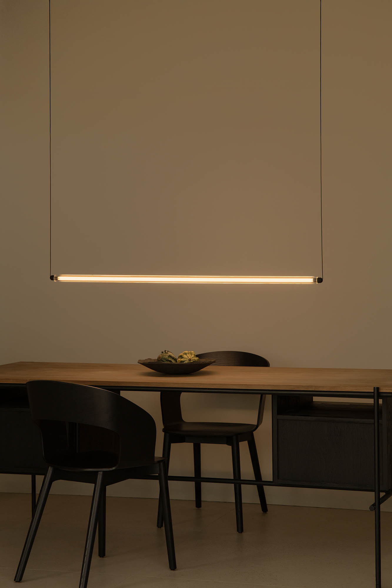 Подвесной светильник LUMINA 1200 1L COLGANTE HORIZ черный LED 24W 2200K