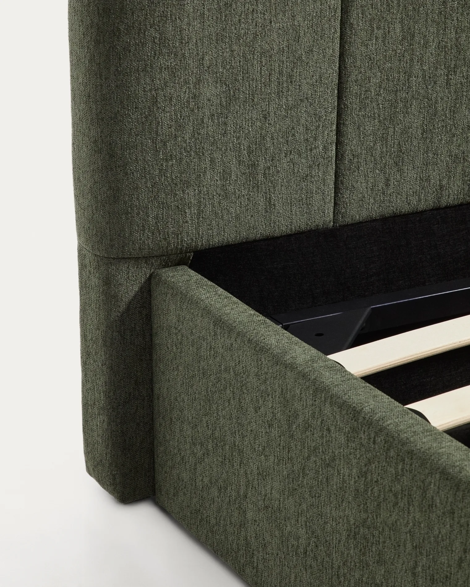 Кровать Darnela из шенилла цвета мха, для матраса 150 x 200 см